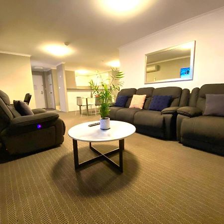 2 Bed 2 Bath Apartment In Braddon, Canberra - Pool, Gym And Free Parking Exterior photo