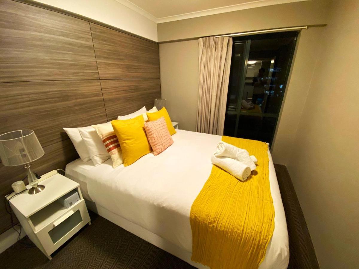 2 Bed 2 Bath Apartment In Braddon, Canberra - Pool, Gym And Free Parking Exterior photo
