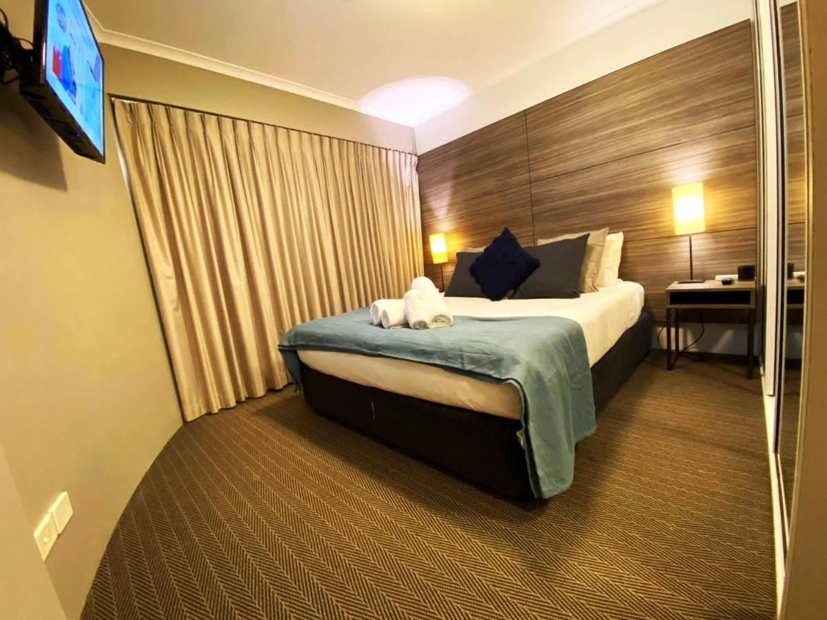 2 Bed 2 Bath Apartment In Braddon, Canberra - Pool, Gym And Free Parking Exterior photo