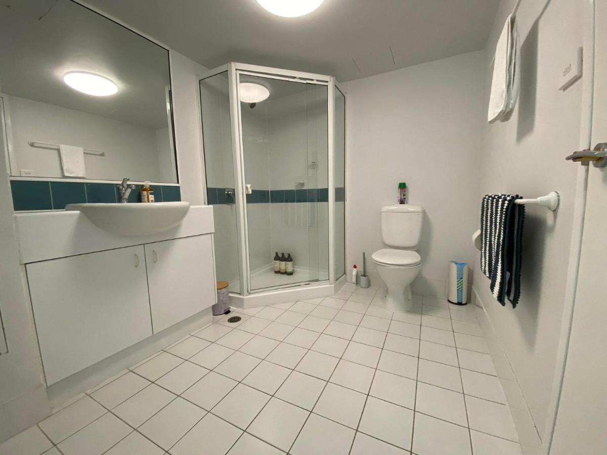 2 Bed 2 Bath Apartment In Braddon, Canberra - Pool, Gym And Free Parking Exterior photo
